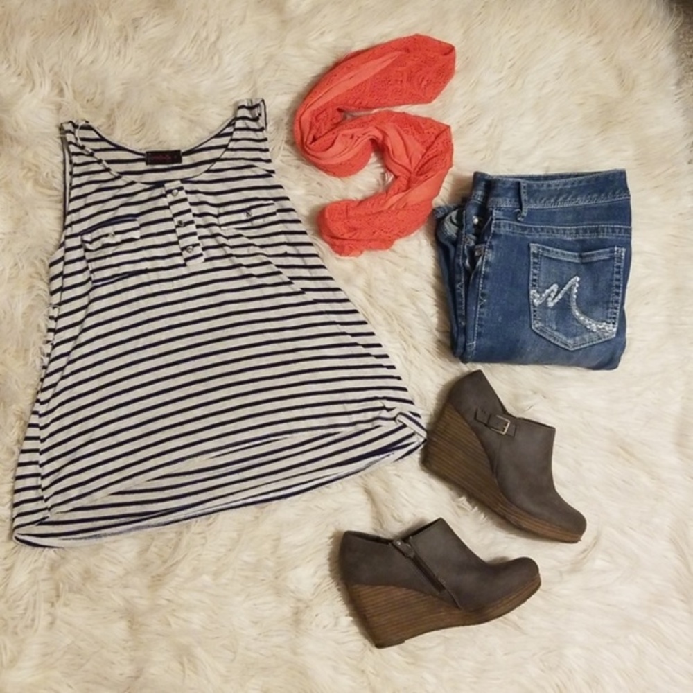 Cream and navy stripe tunic‎